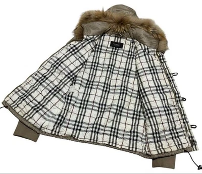 Hombres JP-talla M Chaqueta Burberry Etiqueta Negra Ma-1 Nylon Chaqueta M Beige Claro JPN O Foto 1 de 4