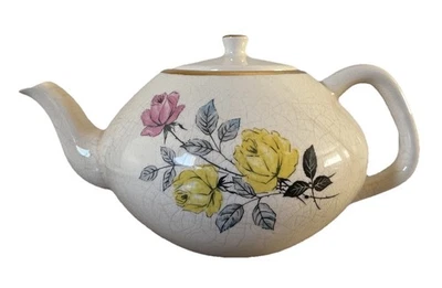 Tetera vintage Arthur Wood Inglaterra crema-dorado-dorado floral tiene tapa cubierta Foto 1 de 4