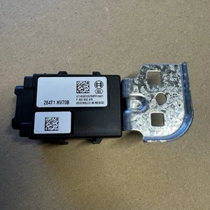 New Genuine Nissan Control Unit 284T1-HV70B - Picture 1 of 3