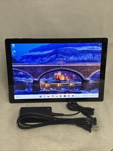 Microsoft Surface Pro 7+ (1960) 512 GB, Intel i7 11a gen., 16 GB - nero - Foto 1 di 16