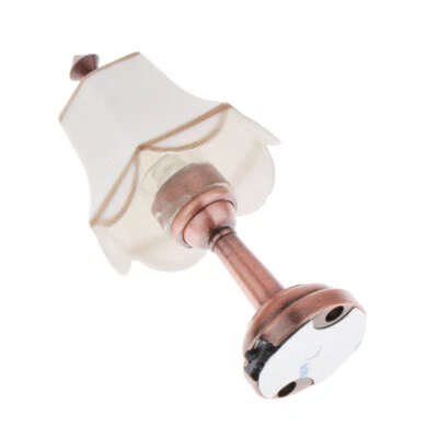 Lampada da tavolo con paralume a forma di ombrello in miniatura casa delle - Immagine 1 di 4