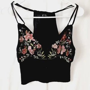 Forever 21 Junior Womens Girls Medium Cropped Tank Top Halter Flower Embroidered - Picture 1 of 18