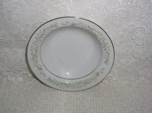 Wyndham Fine China Japan Fontana 432 Fruit Berry Bowl - Picture 1 of 4