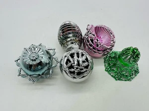 Vtg Lot Bradford Unbreakable Filigree Plastic Round Ball Bell Flower Ornaments - Picture 1 of 9