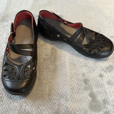 Baretraps Mujer Talla 7.5 Ferra Flor Corte Láser Cómodo Pisos Negros Foto 1 de 4