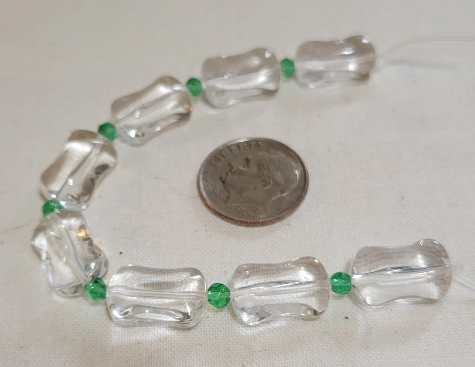 L298 14mm pressed glass rectangle beads. will combine to save on shipping  - Image 1 of 1