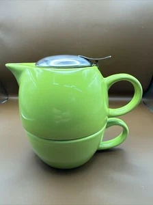 Green Loose Leaf or Bag Porcelain Tea Pot w Lid & Infuser and Matching Tea Cup - Picture 1 of 12