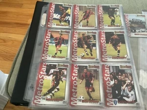 Diez tarjetas coleccionables emitidas por el equipo de fútbol New York Metrostars 2001 de la MLS - Imagen 1 de 2