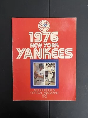 1976  New York Yankees Scorebook & Magazine *  - Unscored - Image 1 of 2