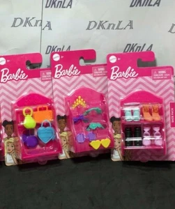 Konvolut 3 Barbie Mode Zubehör Pakete - Handtaschen, Schuhe, Stirnbänder, Brillen  - Bild 1 von 6