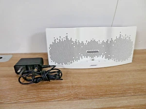 Bose SoundDock XT Speaker Music System White/Gray Model 415209 - Tested - Picture 1 of 4