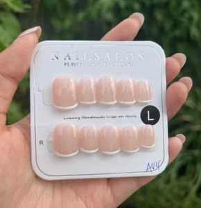 Hand Made Short False Nails White French Tips Press On Nails With Glue S/M/L - Picture 1 of 6