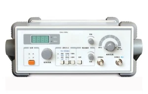 High Frequency Signal Generator With FM AM Function Frequency 100kHz~150MHz - Picture 1 of 1