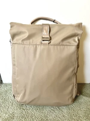 Mochila de viagem para laptop Senz Sam Commuter nova com etiquetas - Imagem 1 de 4