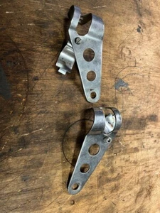 OREJAS DE FARO KAWASAKI Z650/KZ650/Z650 SR/Z900/Z1000 - Imagen 1 de 2