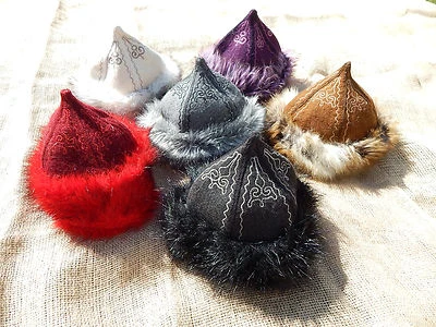 MARKENLOS Filz Mütze Hut Handarbeit Bommelmütze Wintermütze Larp Schafwolle Mittelalter