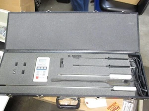 Cole-Parmer 37000-00 Temperature, Humidity and Air Velocity Meter w/ Hard Case - Photo 1 sur 8