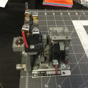 Square D 9050A010E Timing Relay (LPW24Z) - Picture 1 of 7