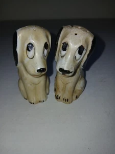 Traurige Welpen Hunde Salz & Pfefferstreuer Vintage alt animiert Japan Vintage - Bild 1 von 9