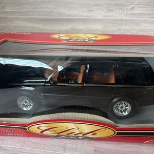 Majorette Club Jeep Grand Cherokee Limited black 1:18 Scale Diecast Model  - Picture 1 of 8