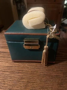 New Wolf Designs Jewelry Box Chest Green Leather Travel Lock and Key Top Handle - Picture 1 of 10