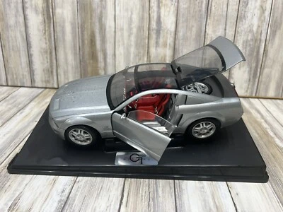 1:18 Beanstalk Group Ford Mustang GT Concept Car in Silver Diecast no box dmged - Image 1 of 4