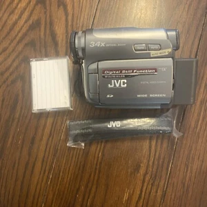 JVC GR Gray Mini DV 32X Optical Zoom Digital Video Camera Not Tested - Picture 1 of 2