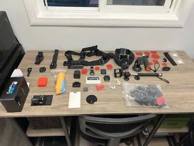 GoPro HERO Session With Multiple Accessories water, Car, Vlogging - Image 1 of 4