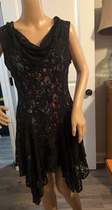 PYRAMID COLLECTION Top schwarz Spitze Taschentuchsaum Skaterkleid WENDEBAR Med - Bild 1 von 8