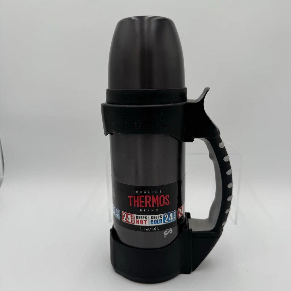 Termo 1.1 Cuarto Resistente Negro Gris Mango Taza Desmontable Usado Foto 1 de 4