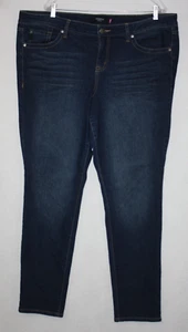 Pantalones de mezclilla de algodón elásticos de tiro alto ajustados lavado oscuro talla 22R (44x32) Torrid - Imagen 1 de 6