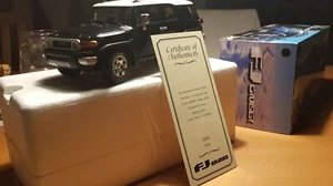 AUTOART 1:18 TOYOTA FJ CRUISER - BLACK - 2006-2007 - Bild 1 von 5