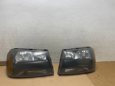 2006 2009 Chevrolet Trailblazer Left+Right Headlight Flush Half Grille Bar U2572 - Image 1 of 4
