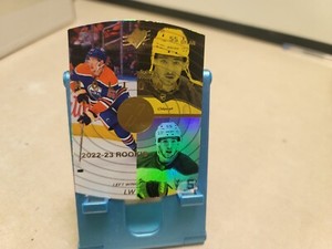 22-23 Extended Series 97-98 SPx Retro Gold Rookies #SPX-33 Dylan Holloway /50