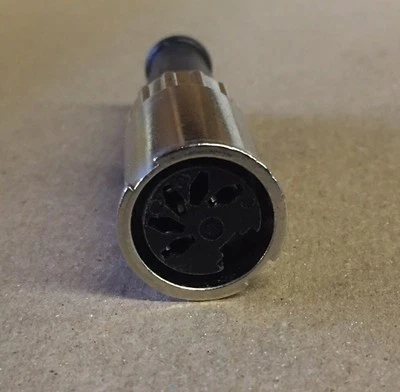 Switchcraft 06EL3F 3 Position Circular Connector Plug - Image 1 of 3