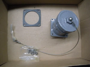 30A Pin & Sleeve receptacle 4P 480v RussellStoll SCF3314 4 available - Picture 1 of 6