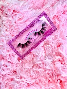 P*$$y Fairy Lashes - Picture 1 of 1