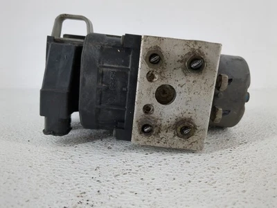 Módulo de controle de bomba 2006-2008 Ford Crown Victoria Abs QHAUA - Imagem 1 de 4