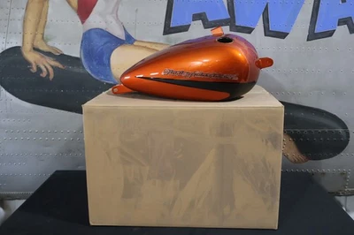 61000619ELF NEW OEM 2019 HARLEY-DAVIDSON FXFBS FATBOB FUEL TANK SCORCHED ORANGE - Image 1 of 4