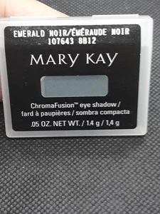 Mary Kay ChromaFusion Eye Color Eye Shadow Emerald, 0.05 oz/1.4g - Picture 1 of 3