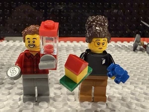 LEGO IDEAS DESIGNERS Minifigures From LEGO 21358 Minifigure Vending Machine - Picture 1 of 2