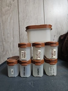 TUPPERWARE 1843 Salz-/Pfeffer-/Gewürzstreuer, 8er Set, mit braunen Deckeln, Vintage - Bild 1 von 9
