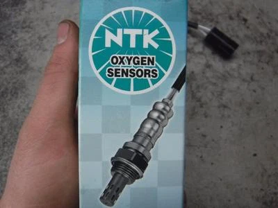 Sensor 11 Infiniti Qx 56 NTK Q2 700 Foto 1 de 4