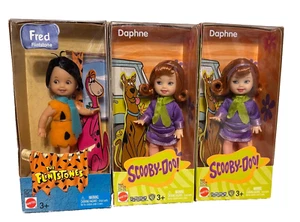 2 Scooby Doo 2003 Daphne Dolls/1 Fred Flintstone Doll NEW MATTEL - Picture 1 of 2