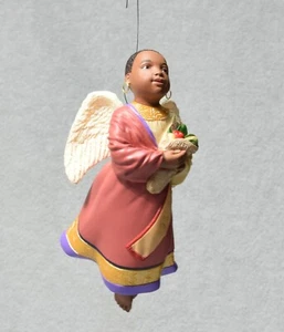 1995 Hallmark Keepsake Ornament "A Celebration of Angels" - African American Ang - Picture 1 of 7