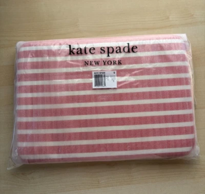 Kate Spade Fundas para Portátil Spencer Rayas Universal Funda para Portátil (TAMARILLO MULTI) Foto 1 de 4
