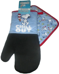 PEANUT'S  OVERSIZED OVEN MITT & POT HOLDER SET ~ CHILL OUT - Picture 1 of 2