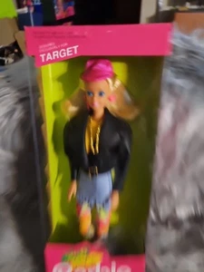 1992 Wild Style Barbie #0411 Exclusively Target - Picture 1 of 16