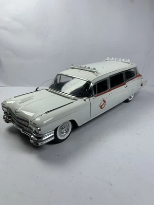 Hot wheels Ghostbusters Ecto-1 1959 Cadillac Hotwheels 1:18 - Image 1 of 4