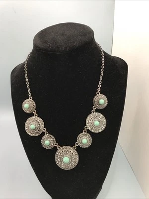"Collar corona TRIFARI estilo marcasita verde claro piedras centrales 18"" a 20"" nuevo con etiquetas" Foto 1 de 4